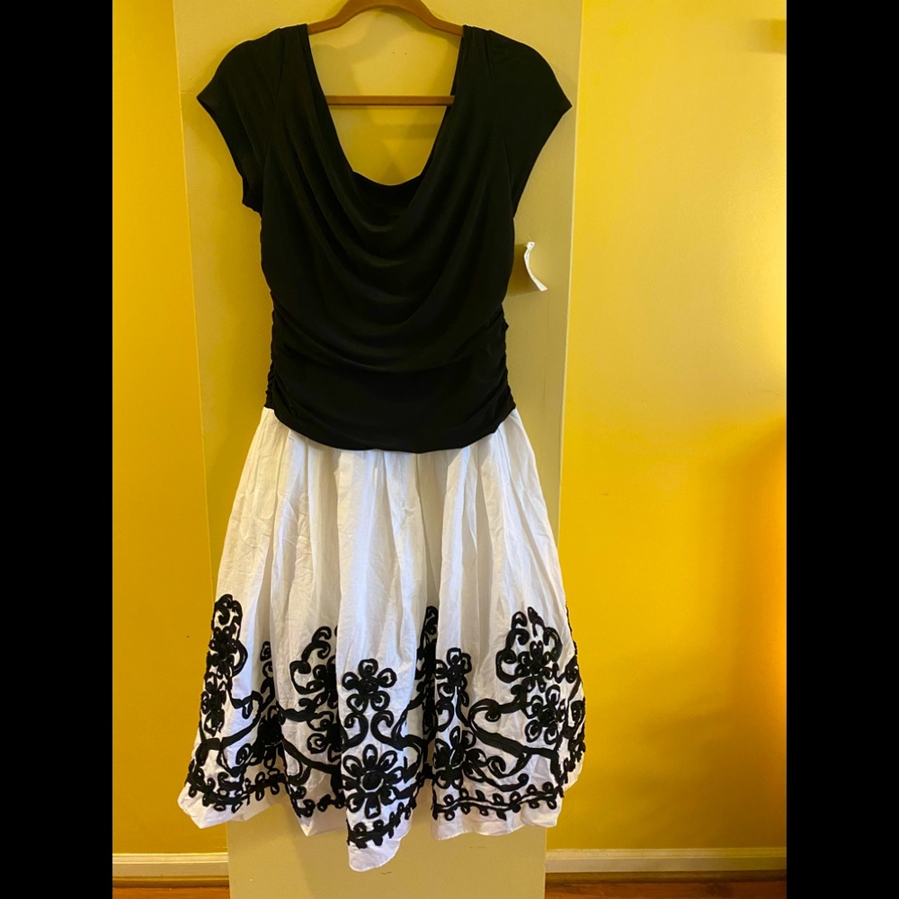 Sleeveless dress